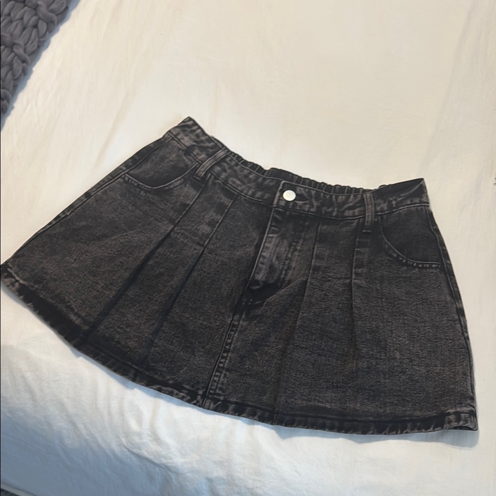 Gray Mini Pleated Skater Skirt